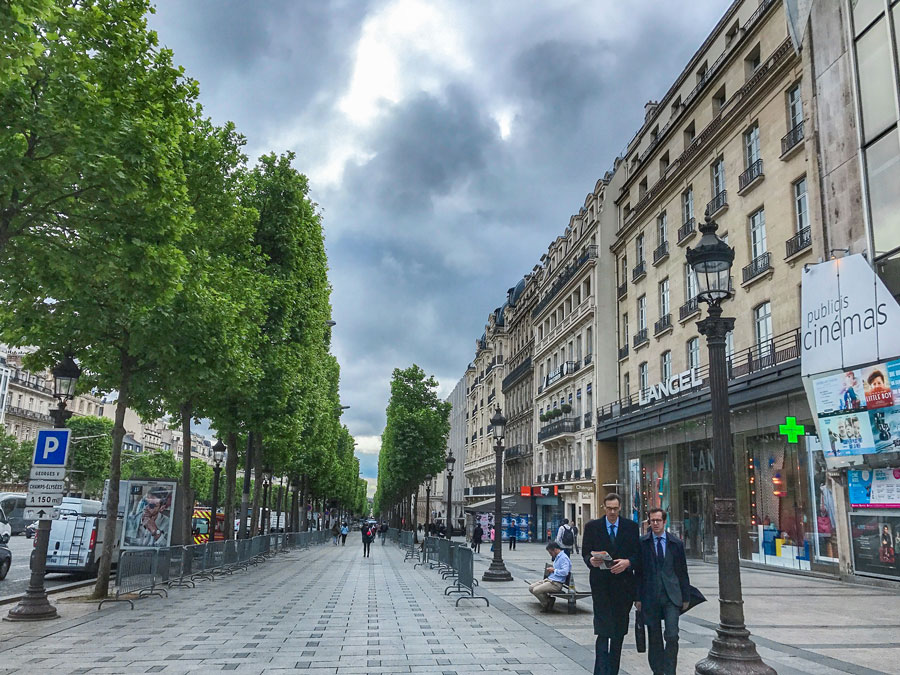 Champs-Elysées Parijs