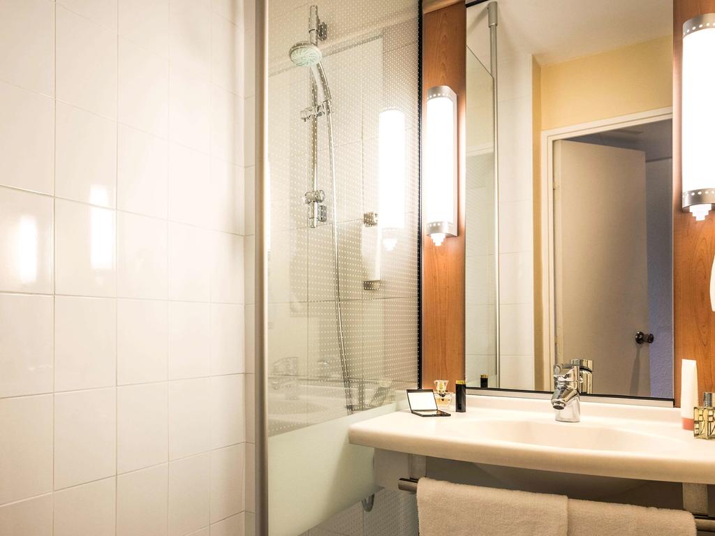  Ibis Hotel Montmartre Parijs