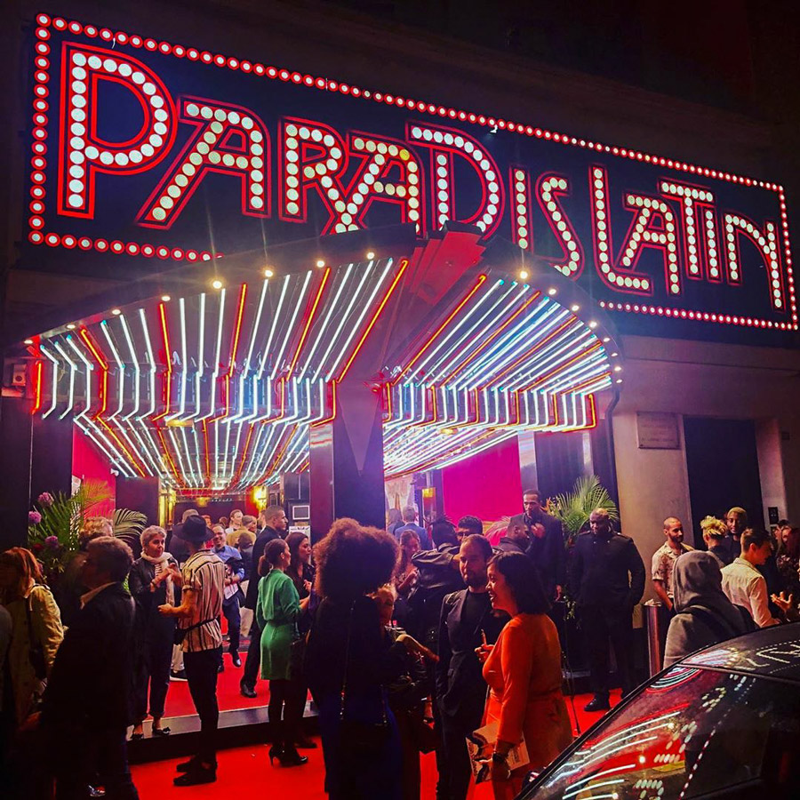 Paradis Latin Dinnershow Parijs