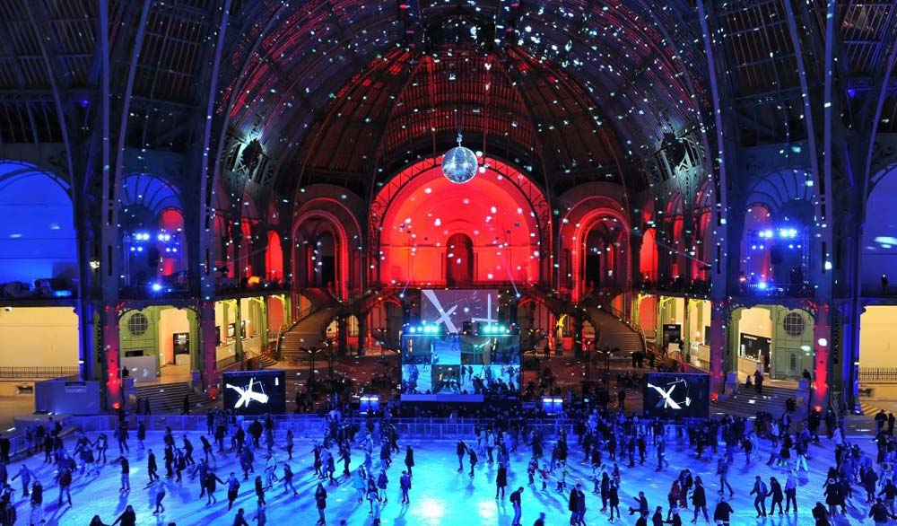 Eislaufen im Grand Palais des Glaces winter in Paris