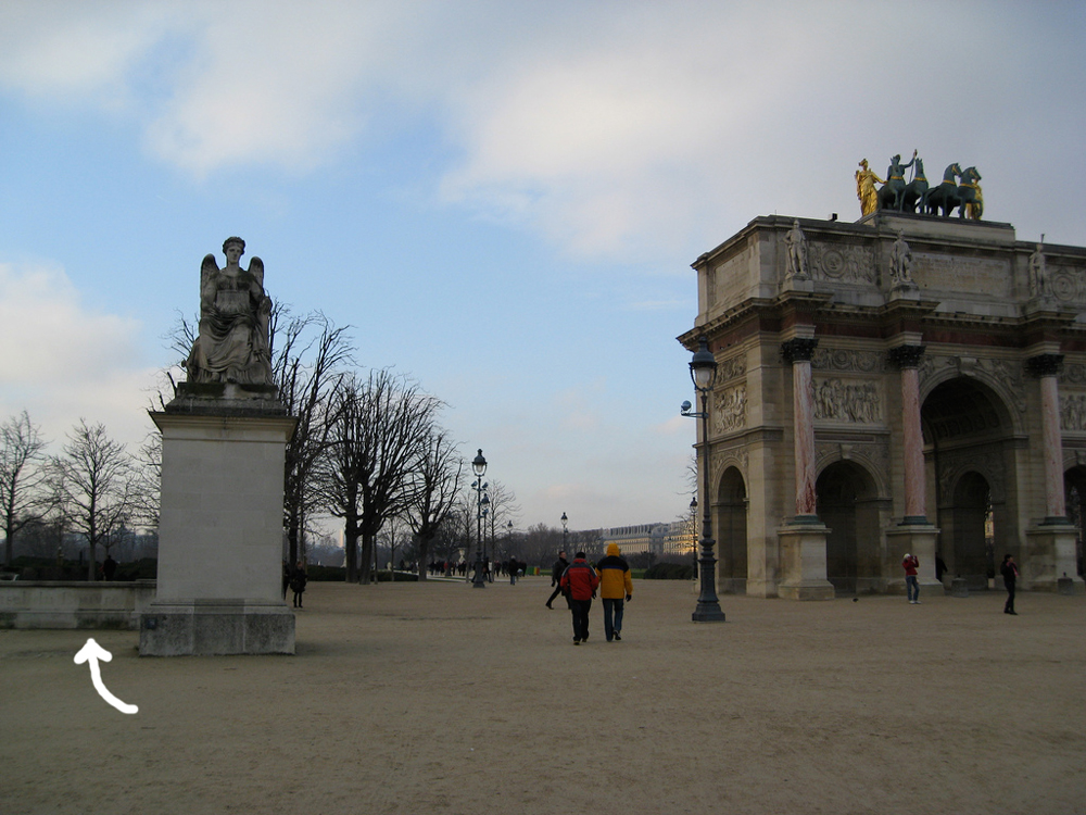 geheime Eingänge Louvre Paris