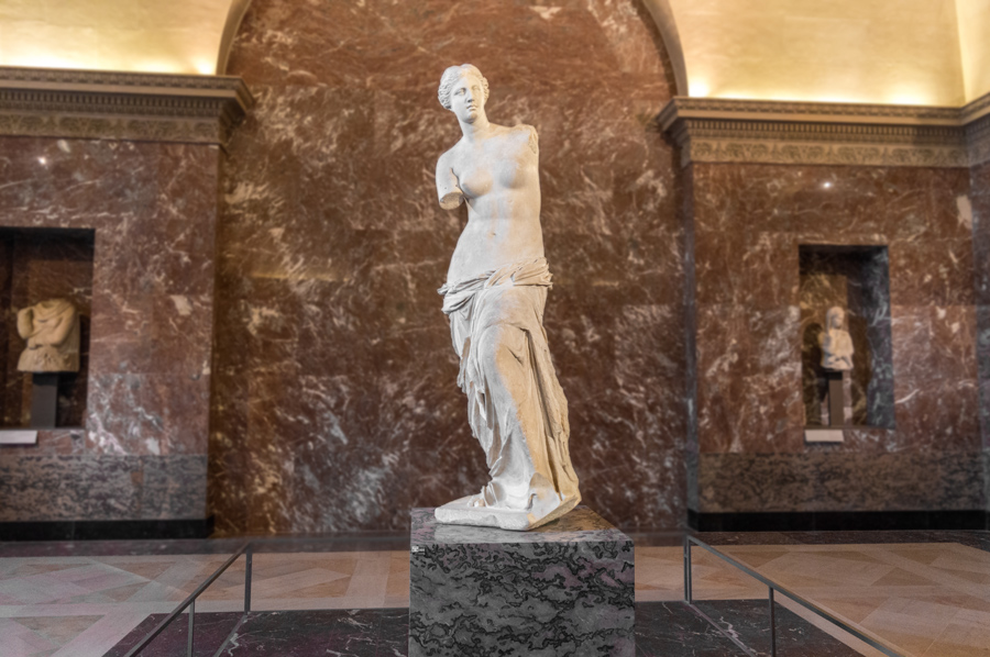 Venus van Milo in het Louvre topstukken museum Parijs