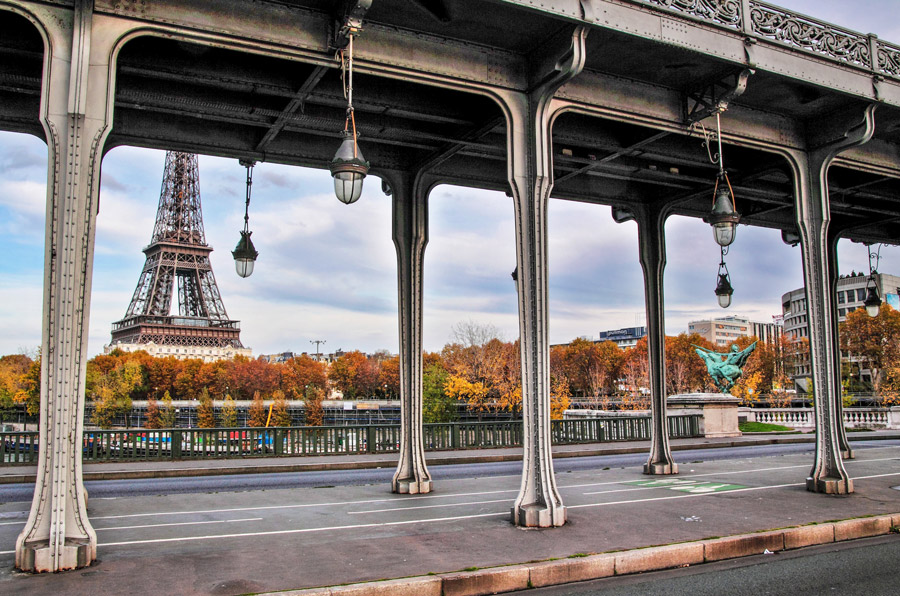 Pont de Bir-Hakeim Parijs Foto Eiffeltoren
