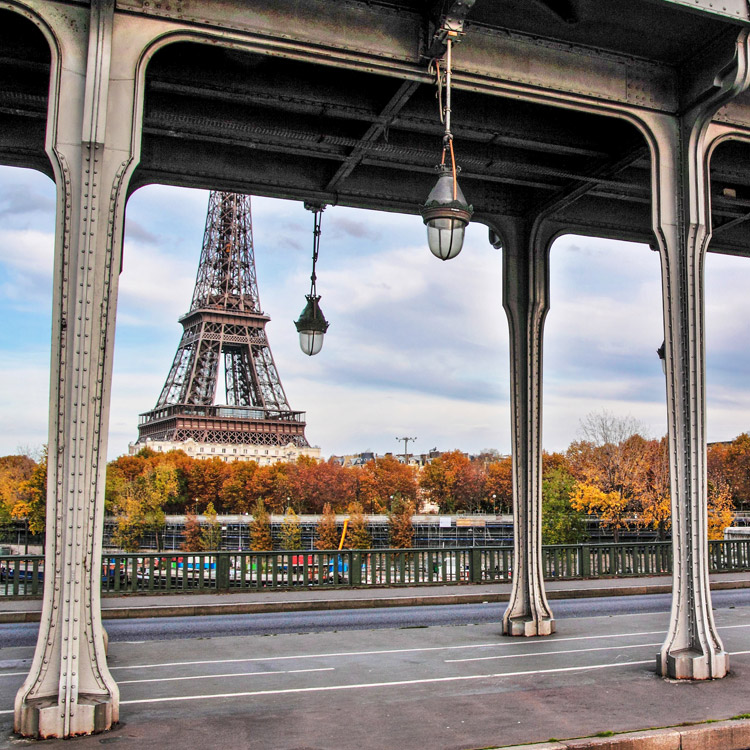 Pont de Bir-Hakeim Parijs Foto Eiffeltoren