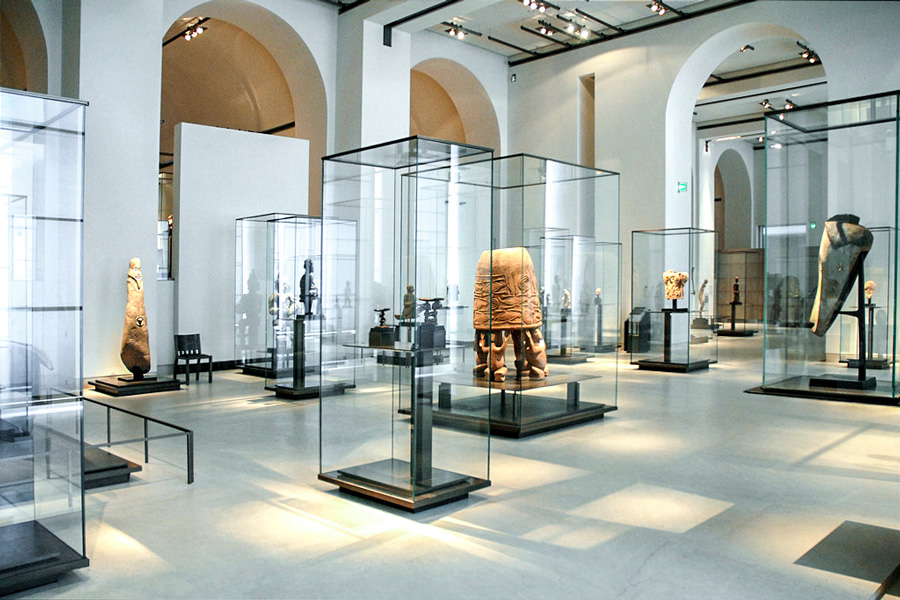 Musée du quai Branly collectie in het Louvre Parijs