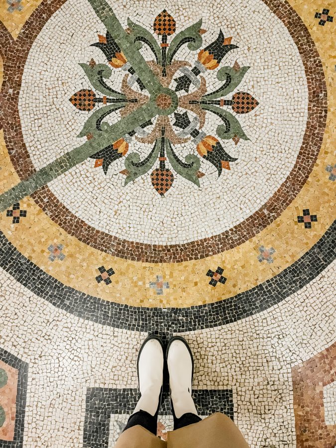 De mozaïeken vloer in de Opéra Garnier