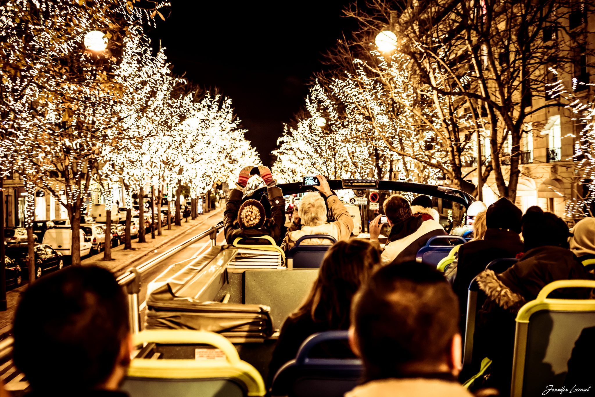 Hop on hop off bus Parijs | Tips, routes + tickets met korting