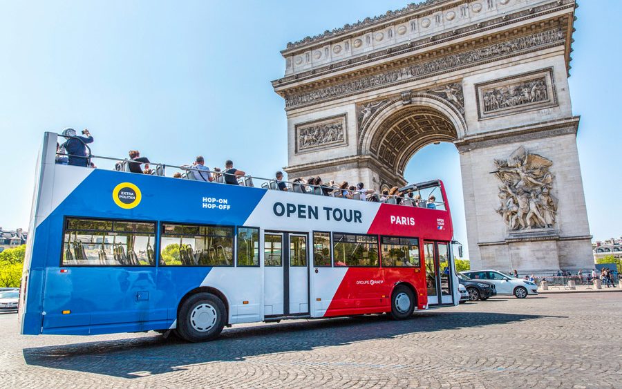 Hop on hop off bus Parijs