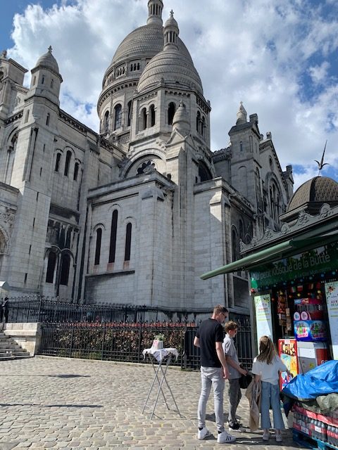 sacre coeur parijs met kinderen