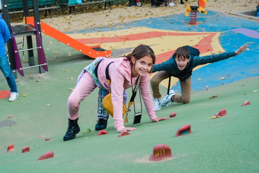 parijs met kinderen speeltuintje bij de Sacré-Coeur