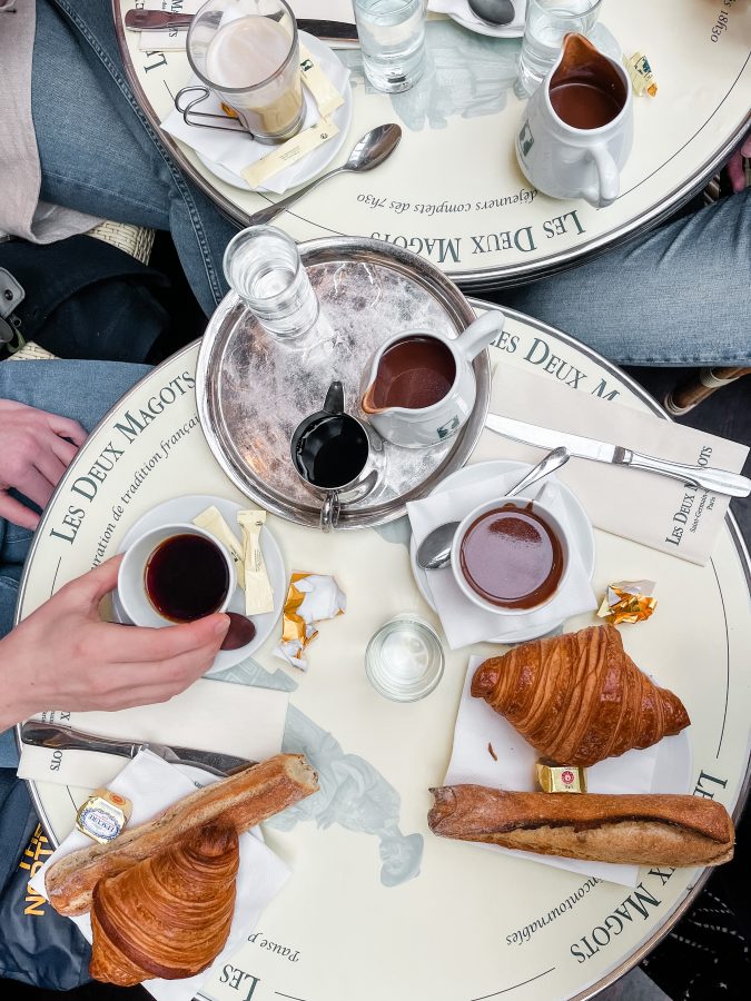 les deux magots bekend restaurant in Parijs