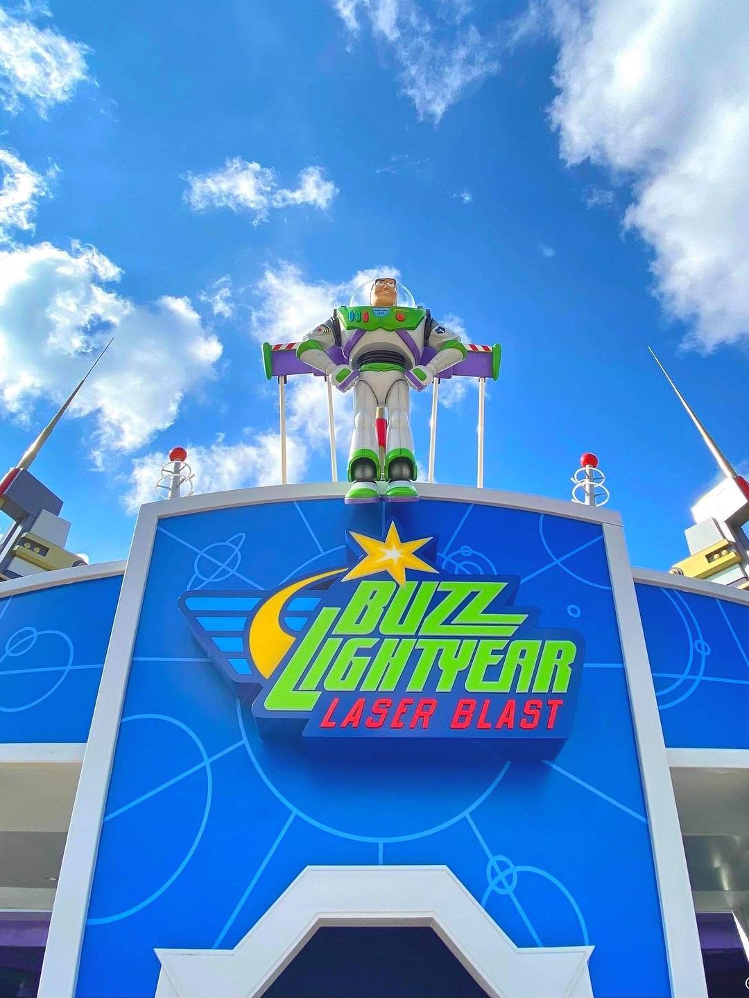 buzz lightyear laser blast disneyland parijs attracties