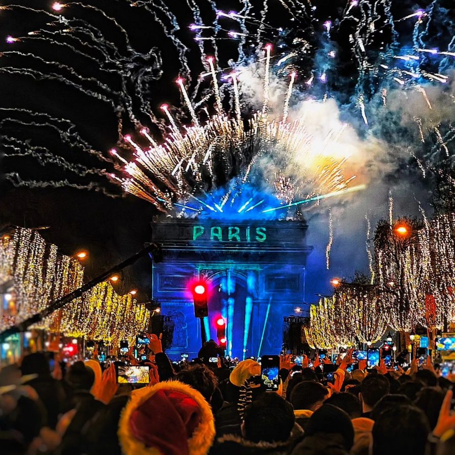 vuurwerk oud en nieuw parijs