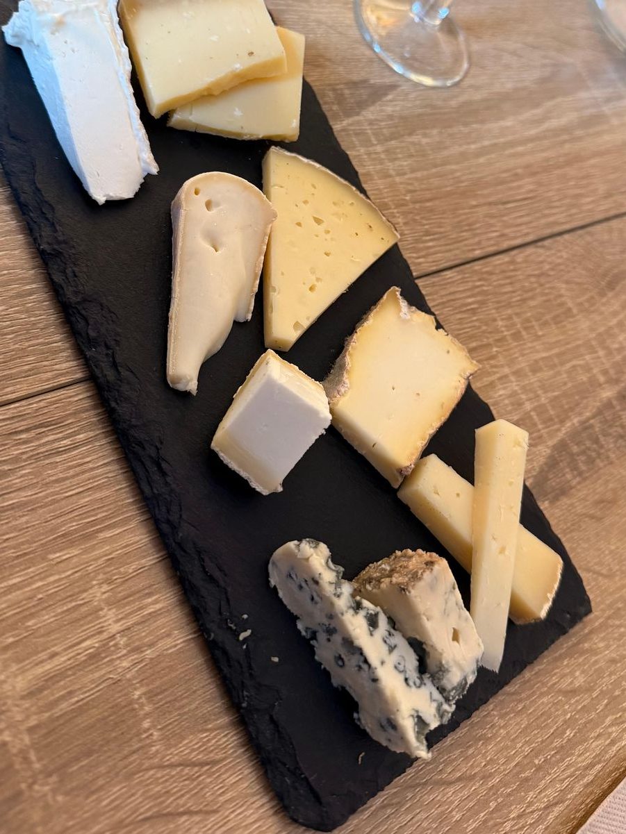 wijn- en kaasproeverij parijs