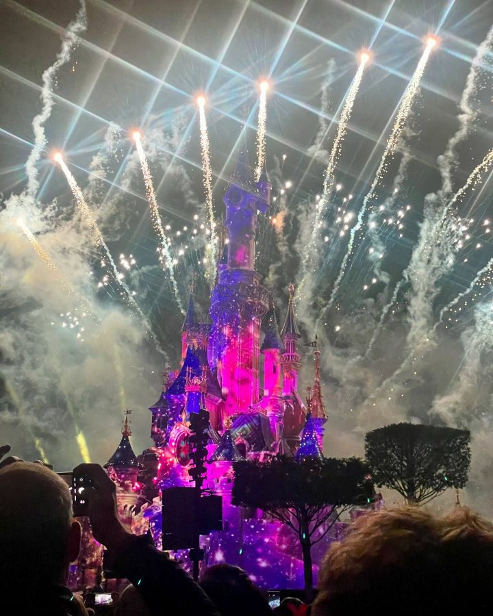 disneyland parijs vuurwerk halloween in parijs