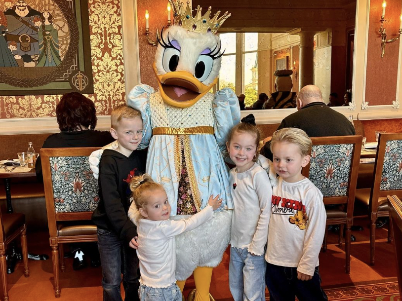 knuffel met disneyfiguren