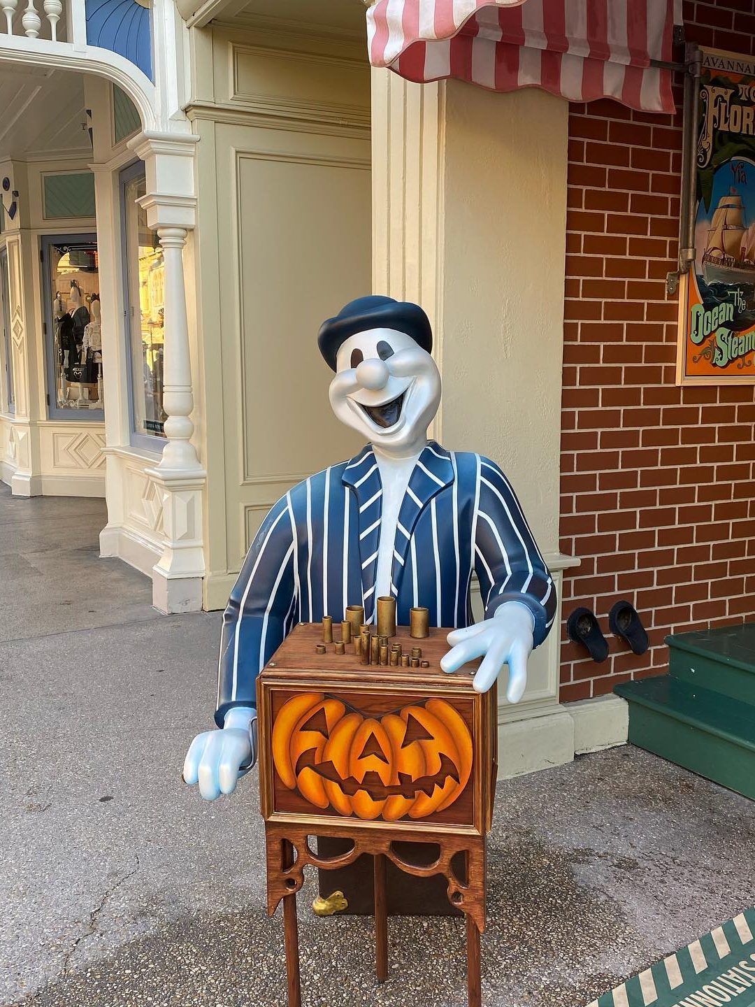 main street usa disney halloween parijs