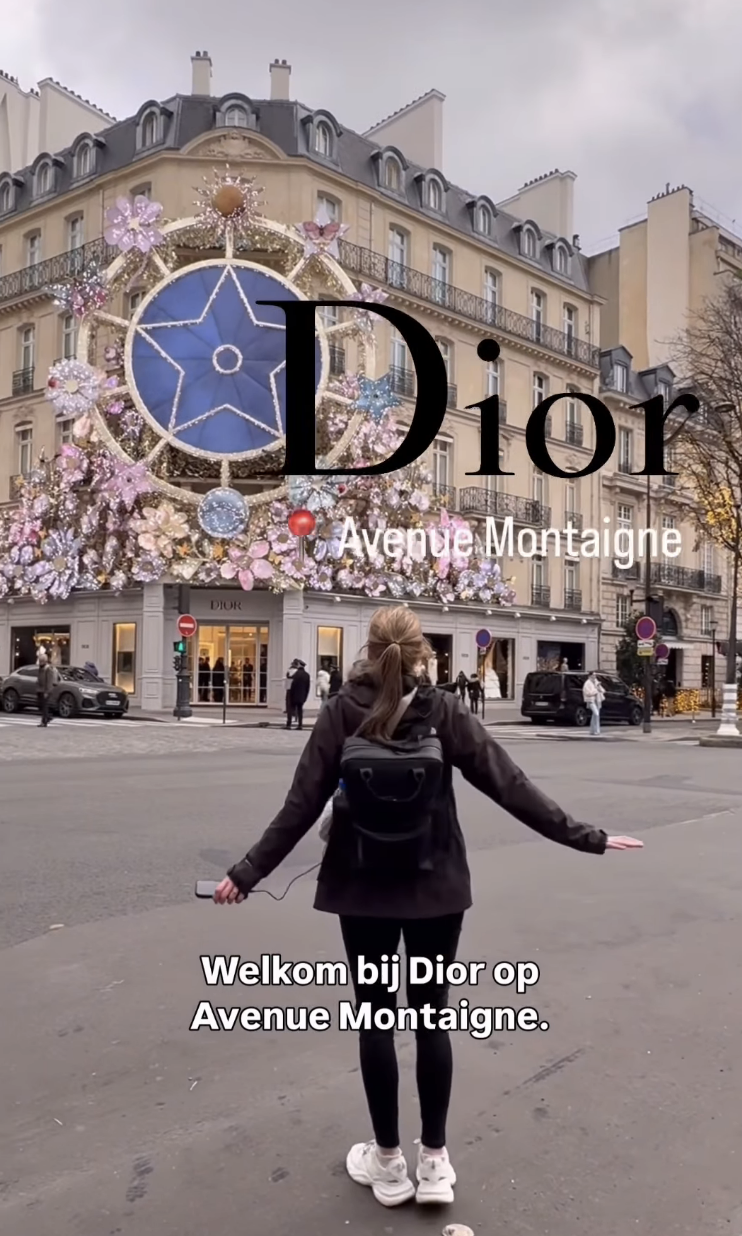 Bekijk onze Instagram Reel over Dior Avenue Montaigne tijdens Kerst in Parijs
